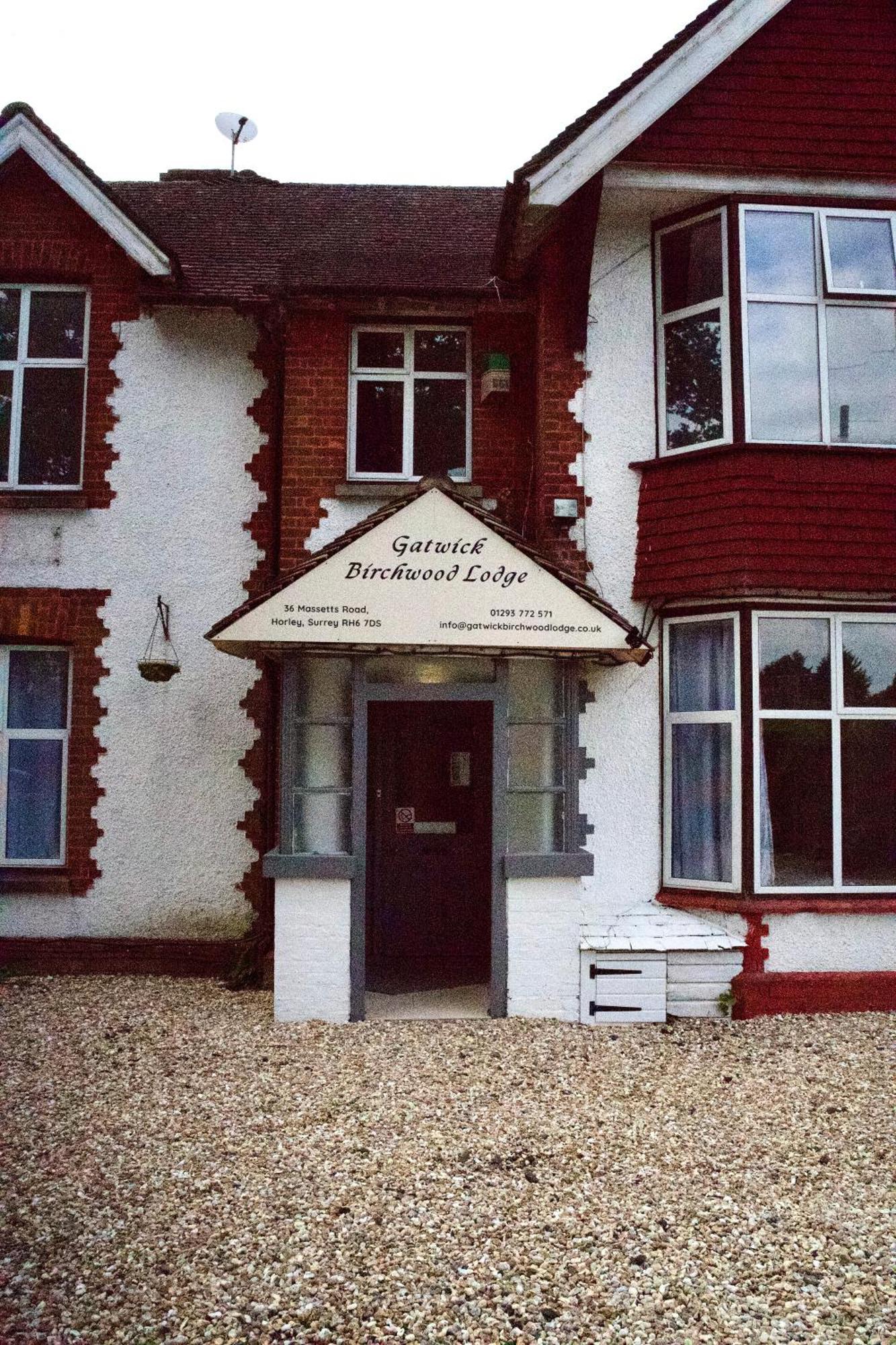 Gatwick Birchwood Lodge With Holiday Parking Horley Zewnętrze zdjęcie